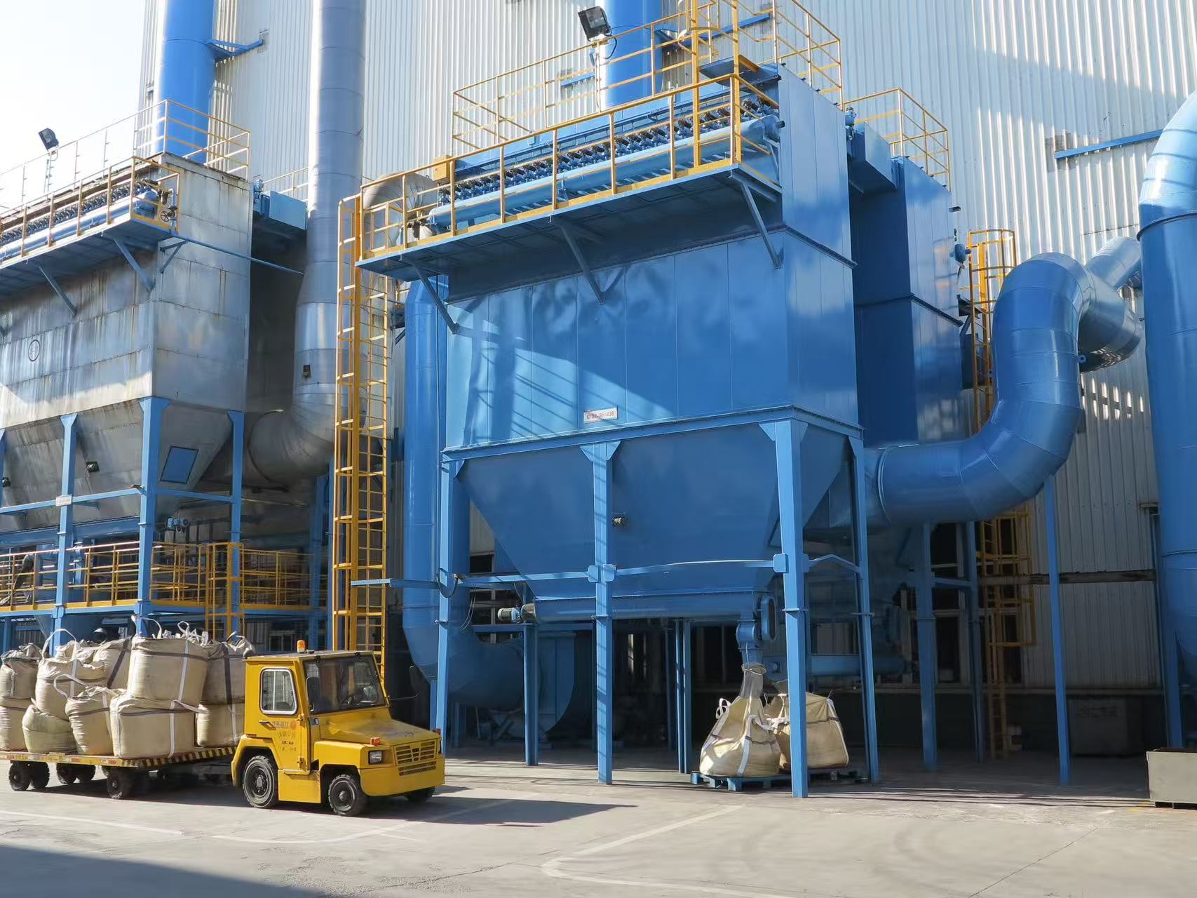 Dust collector for special casting sand treatment
