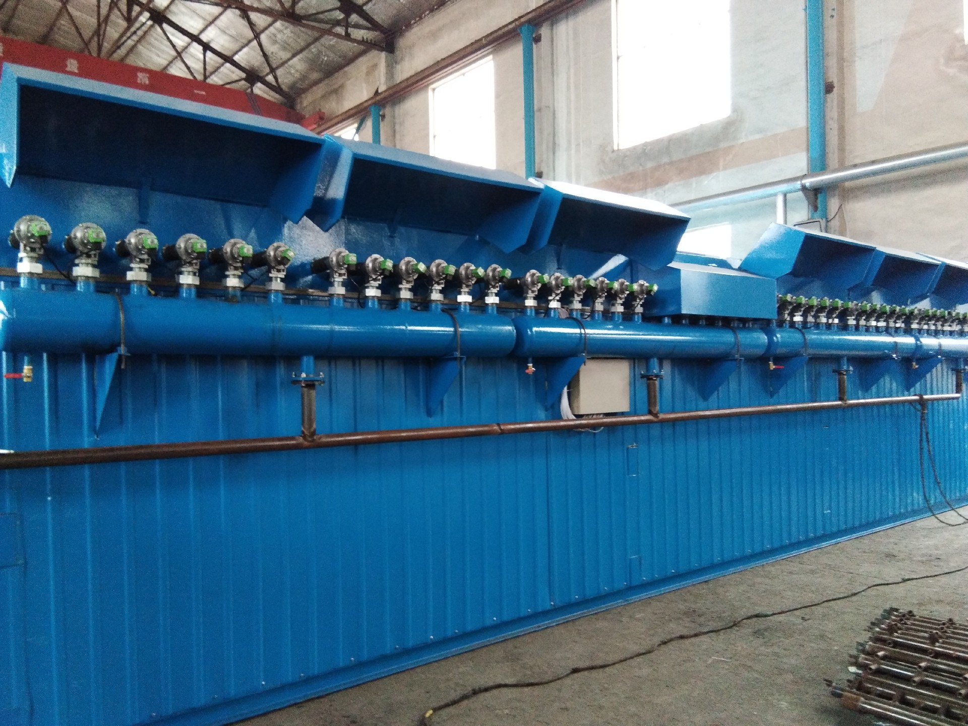 Dust collector for foundry use